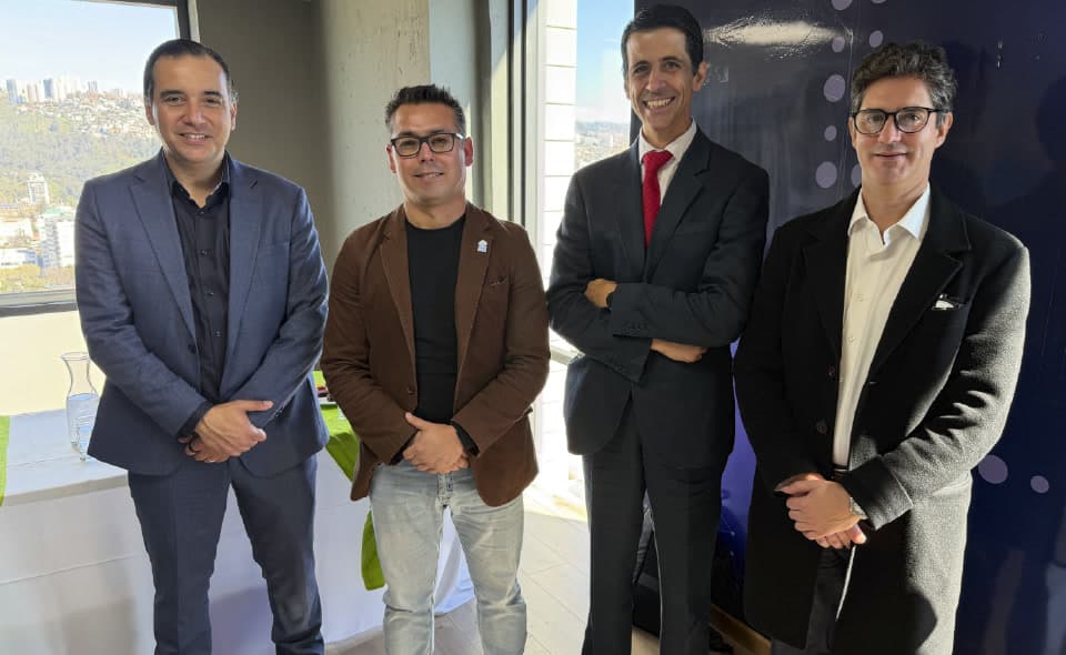 Lanzamiento del Programa de Rehabilitación Cardiovascular de Sports: equipo médico y directivos